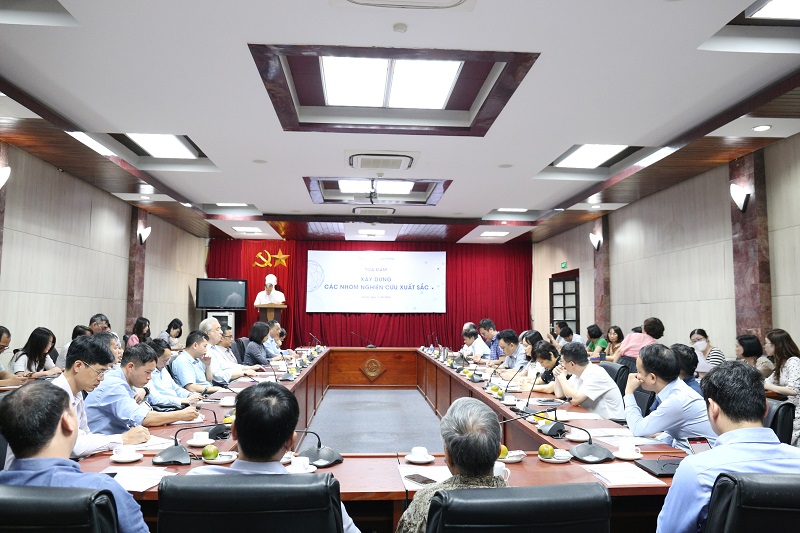 Toa-dam-Nc-xuat-sac-anh-2-IMG_5420.jpg
